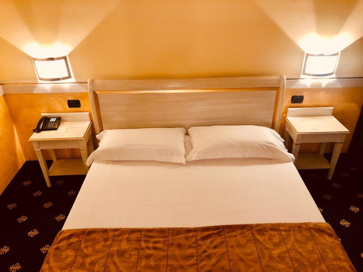 Motel Malpensa Inn & Hotel-Airport Казе-Нуове Екстер'єр фото